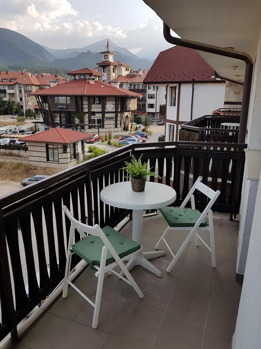 Family 2 Bed Apartment In Bansko Exterior photo