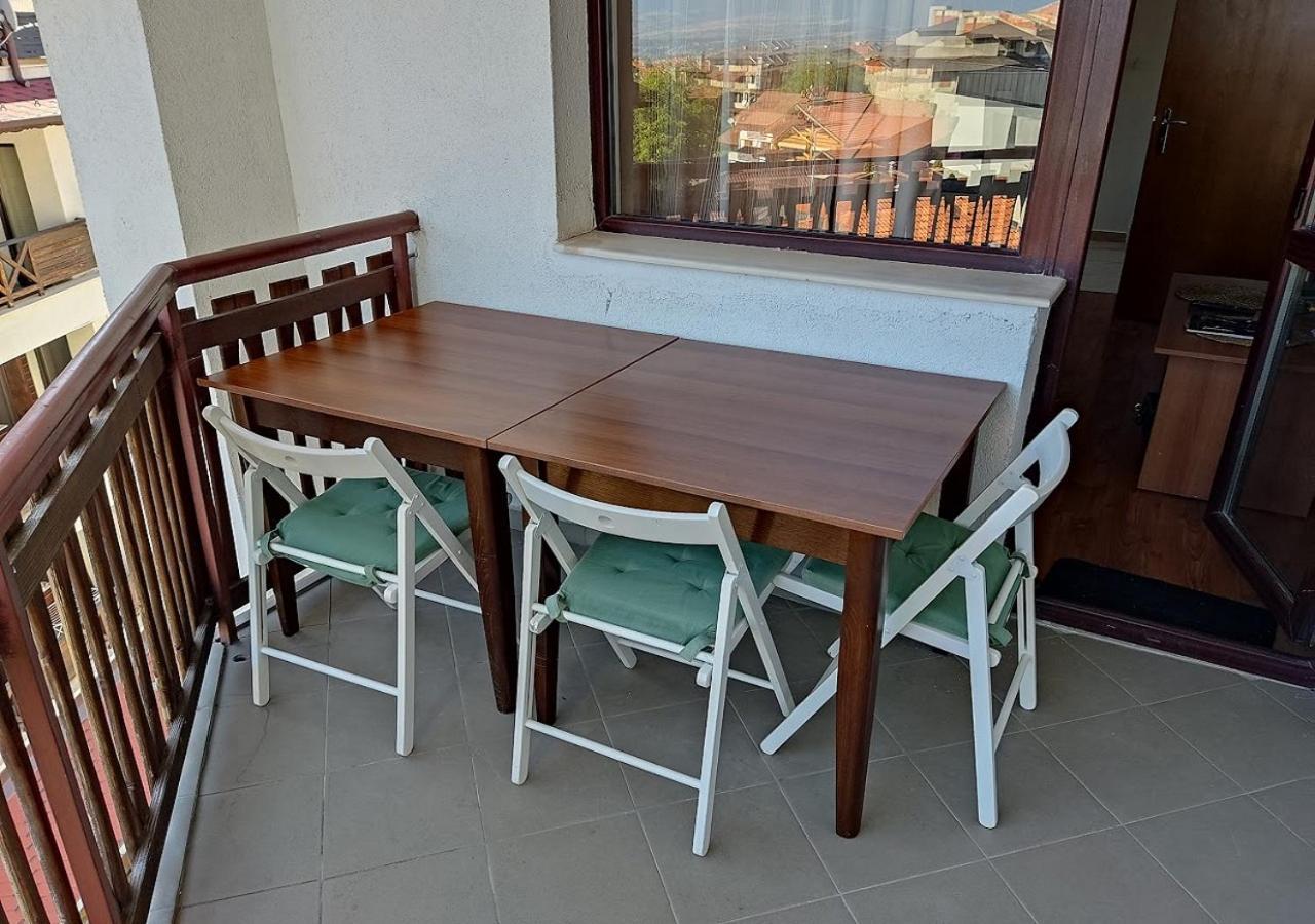 Family 2 Bed Apartment In Bansko Exterior photo