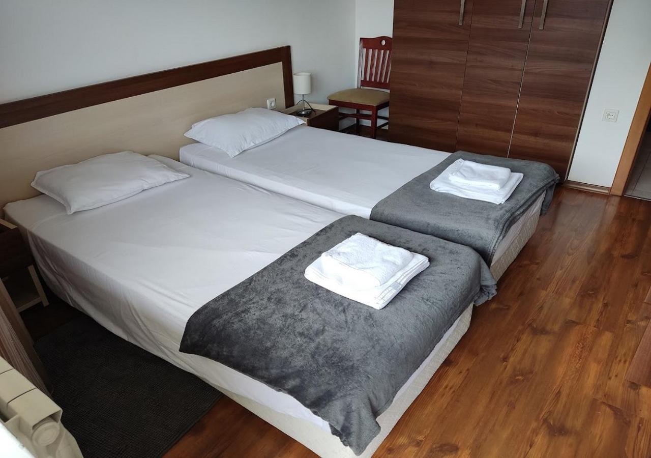 Family 2 Bed Apartment In Bansko Exterior photo